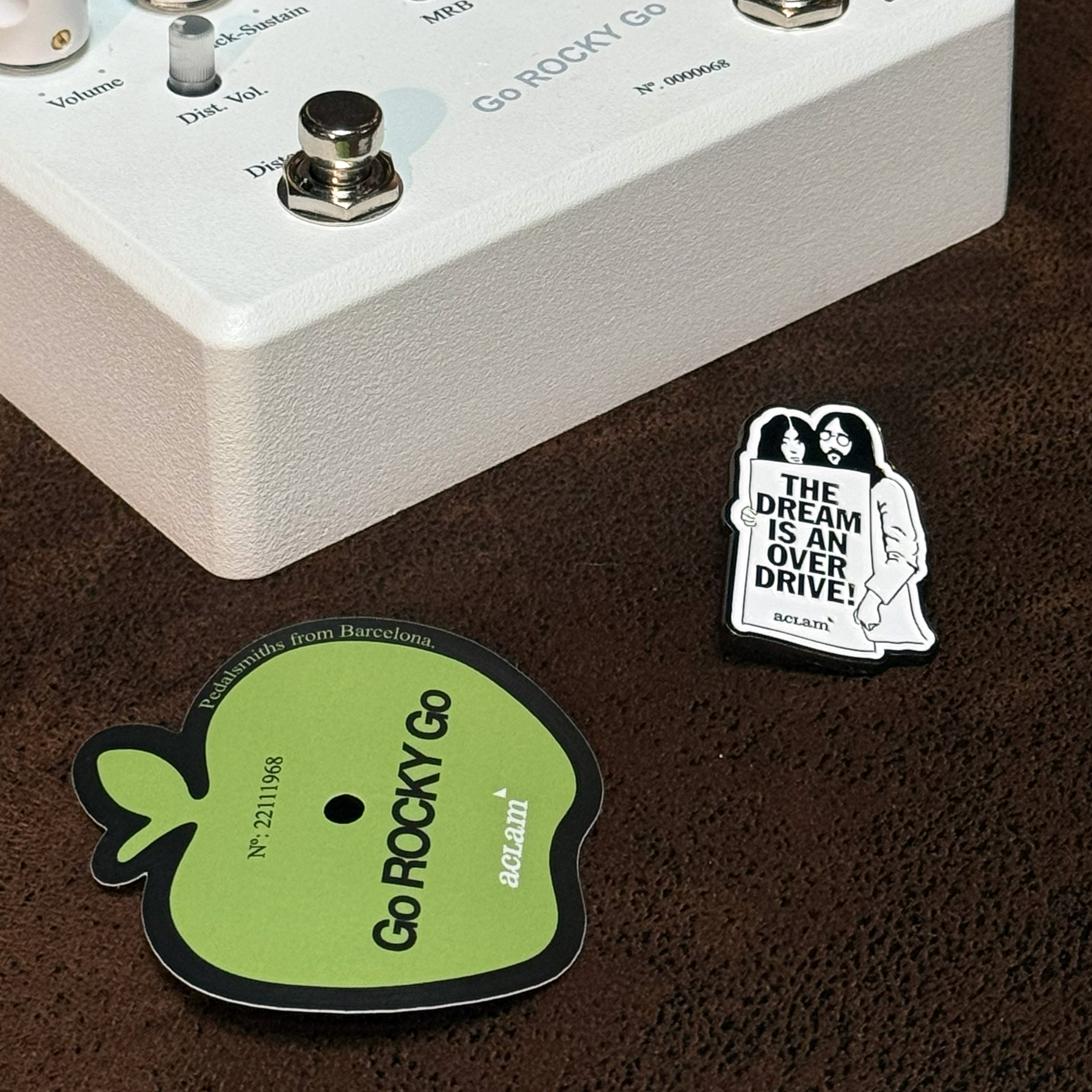 Go Rocky Go White Album Edition rear